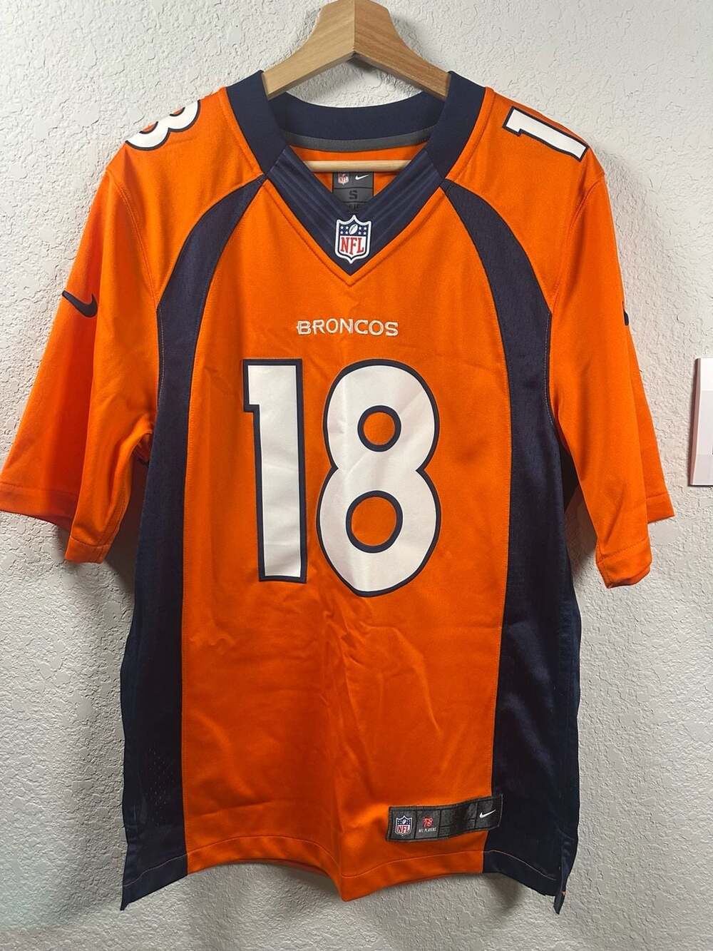 Nike Denver Broncos Peyton Manning 18 Jersey Size S Orange